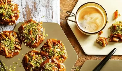 طرز تهیه سوهان عسلی فقط با 4 مرحله ساده